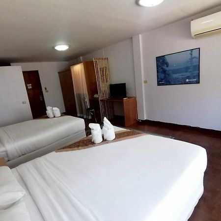 Beachfront Hotel Cha Am Cha-Am Zewnętrze zdjęcie