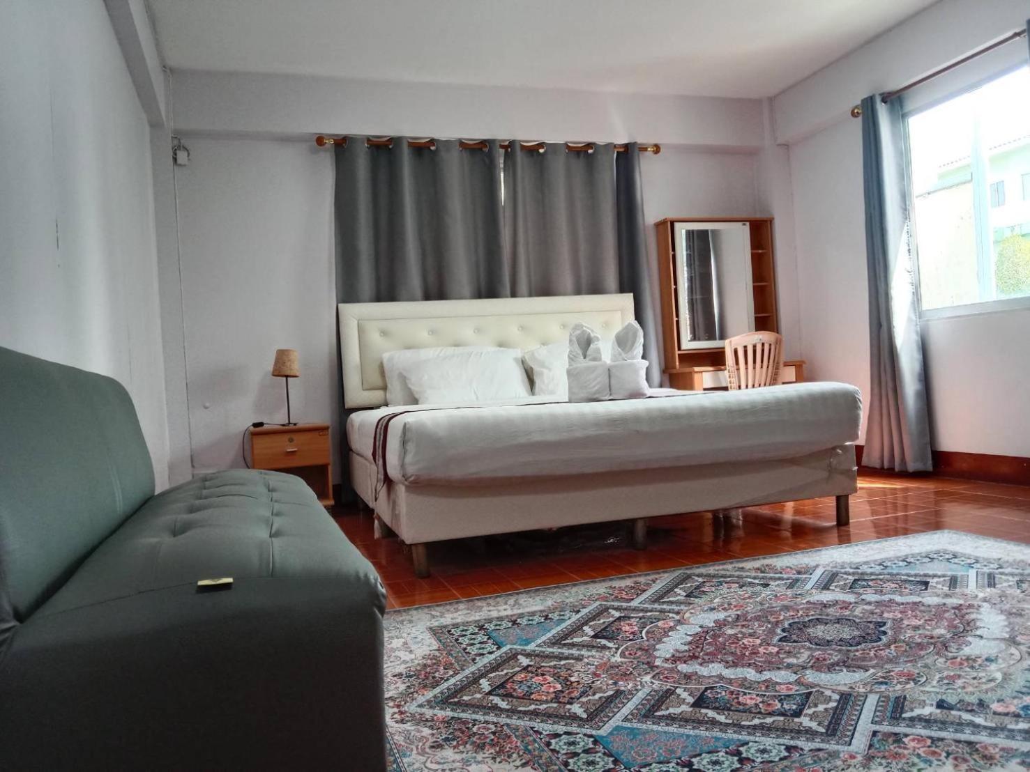 Beachfront Hotel Cha Am Cha-Am Zewnętrze zdjęcie