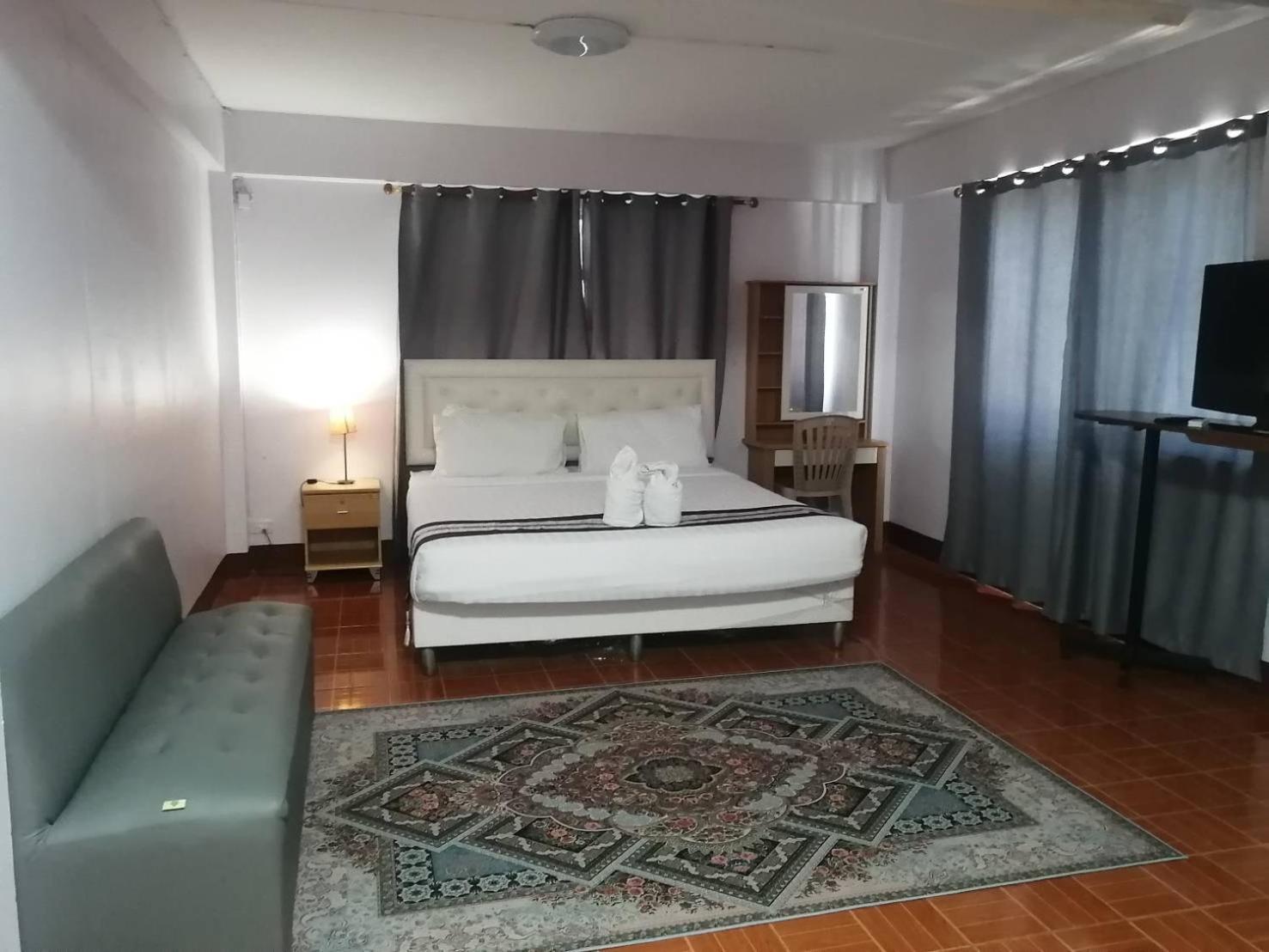 Beachfront Hotel Cha Am Cha-Am Zewnętrze zdjęcie
