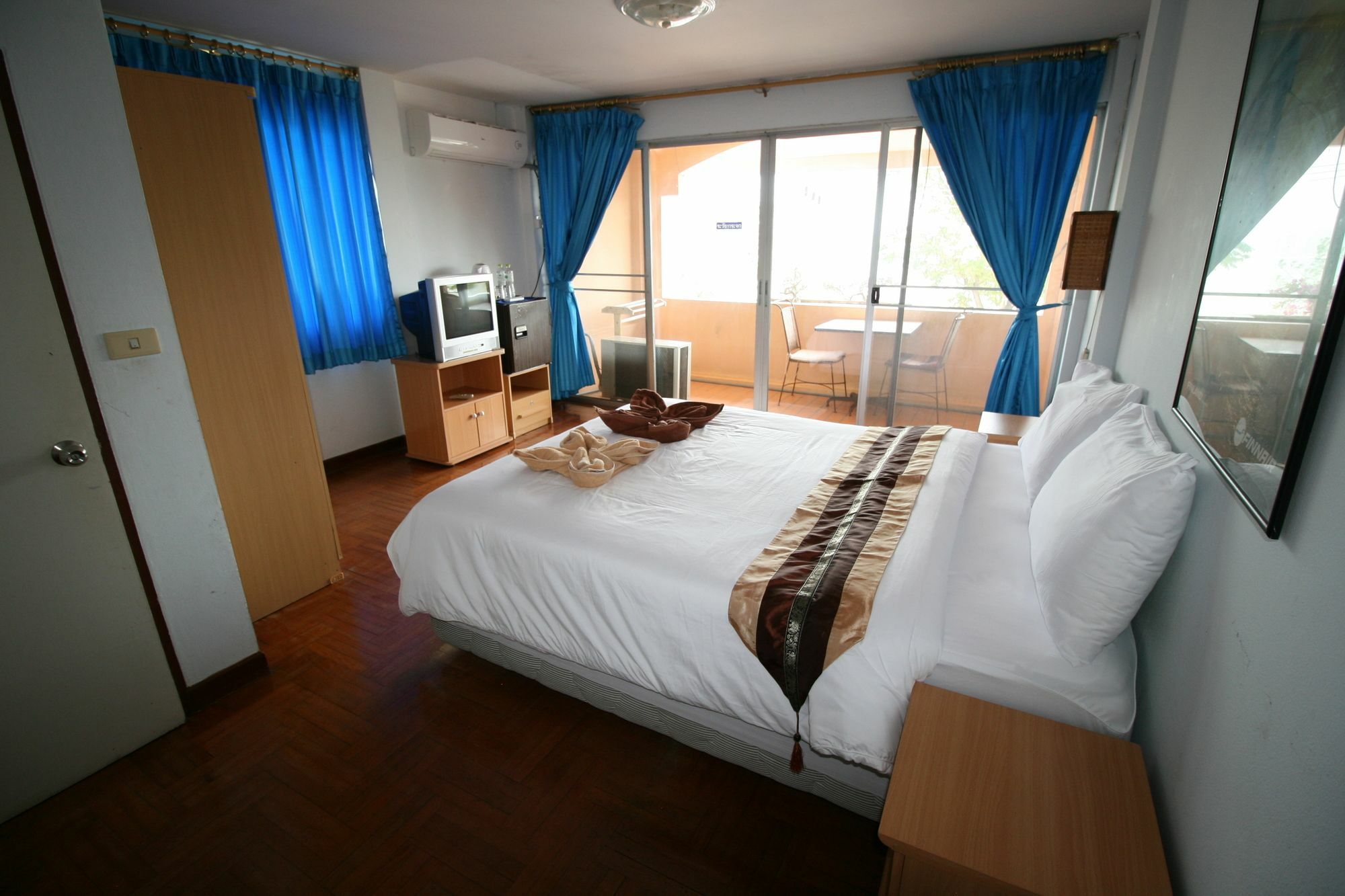 Beachfront Hotel Cha Am Cha-Am Zewnętrze zdjęcie