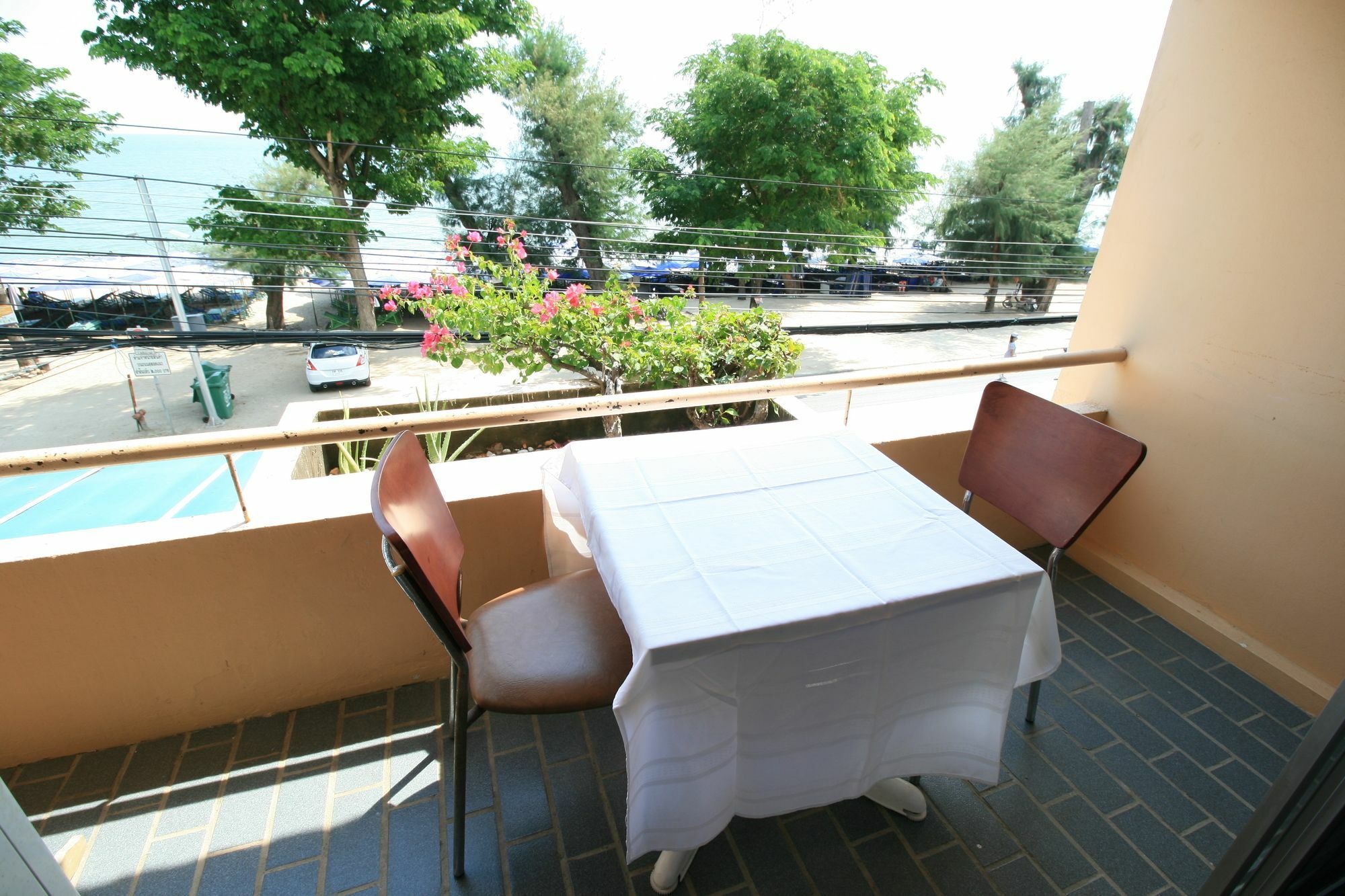 Beachfront Hotel Cha Am Cha-Am Zewnętrze zdjęcie