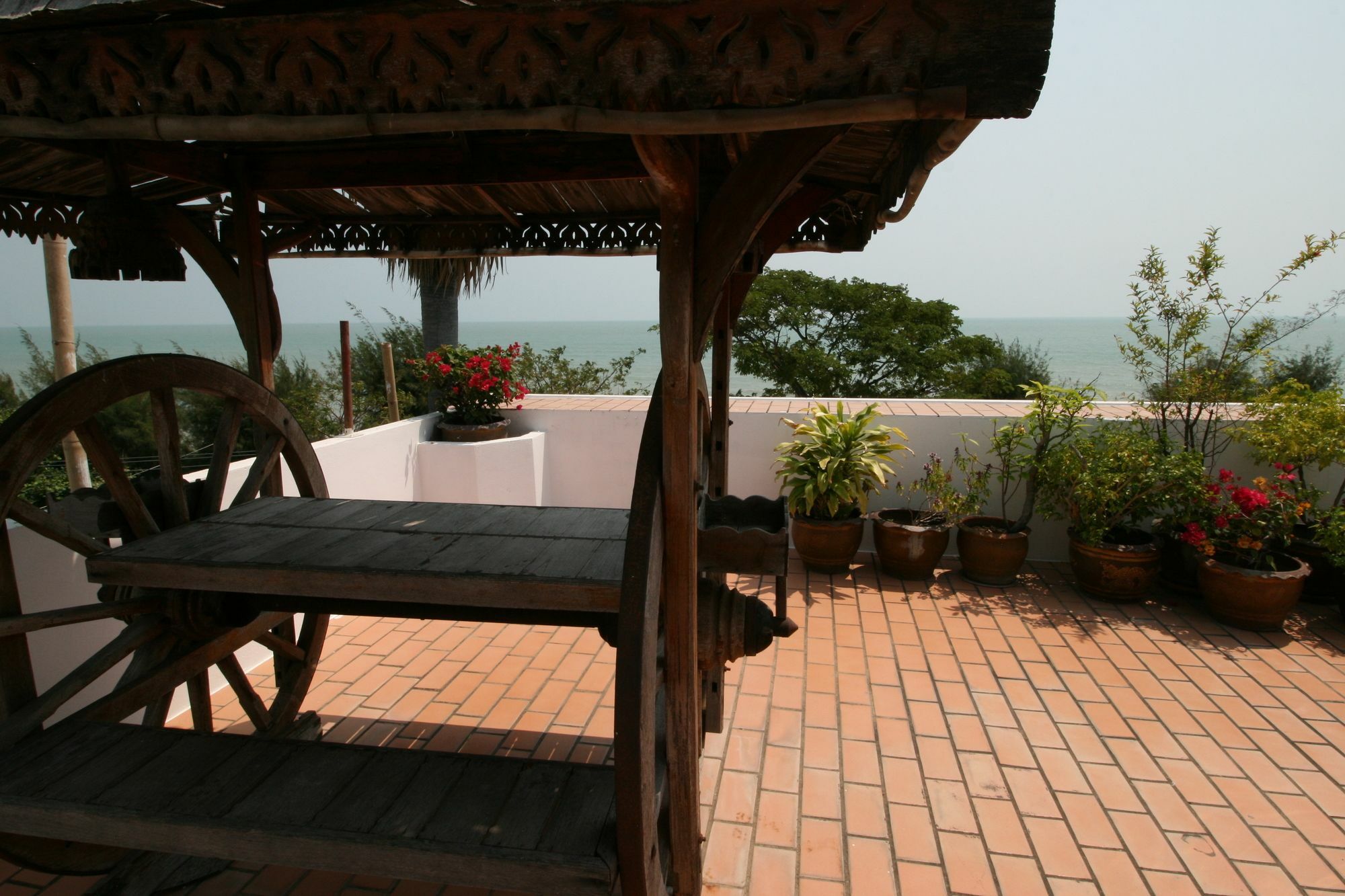 Beachfront Hotel Cha Am Cha-Am Zewnętrze zdjęcie